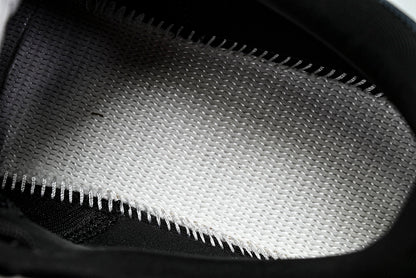 ON CLOUDTILT 2.0 (Varios)