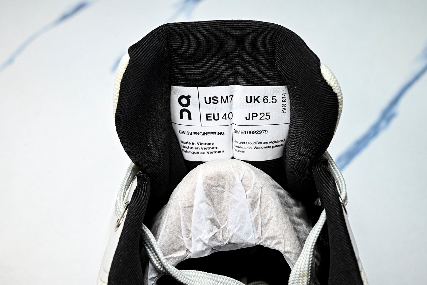 ON CLOUDTILT 2.0 (Varios)