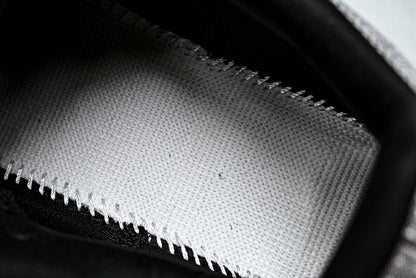 ON CLOUDTILT (Varios)