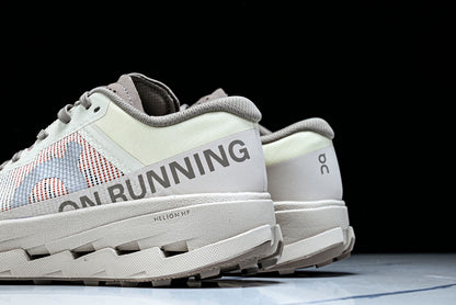 ON CLOUDMONSTER (Varios)