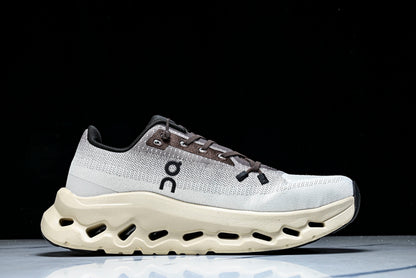 ON CLOUDTILT (Varios)