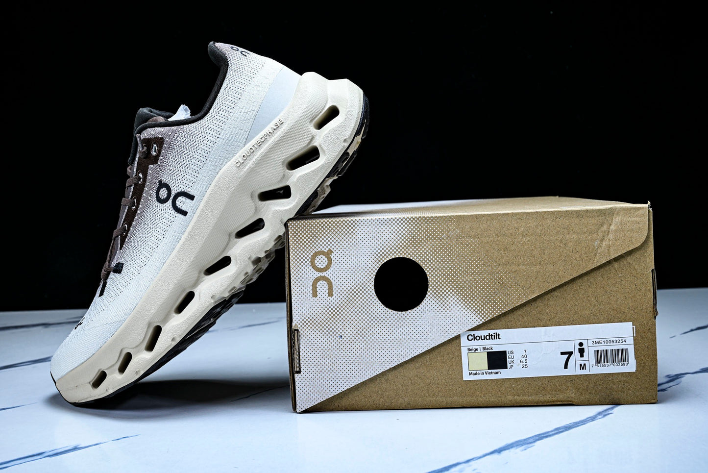 ON CLOUDTILT (Varios)