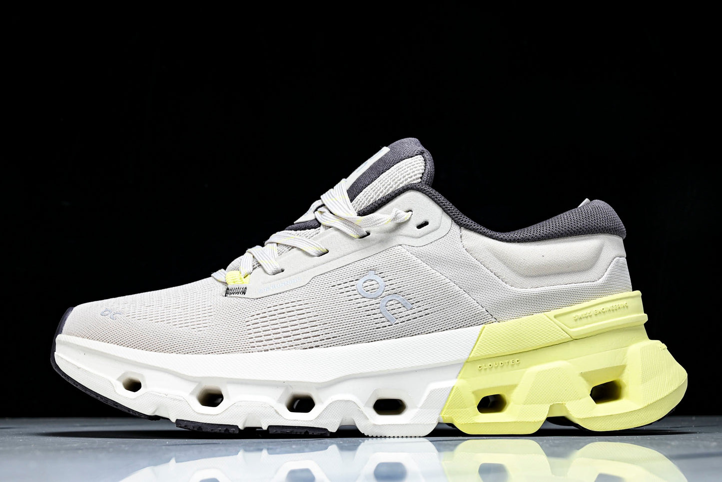 ON CLOUDFLAYER5 (Varios)