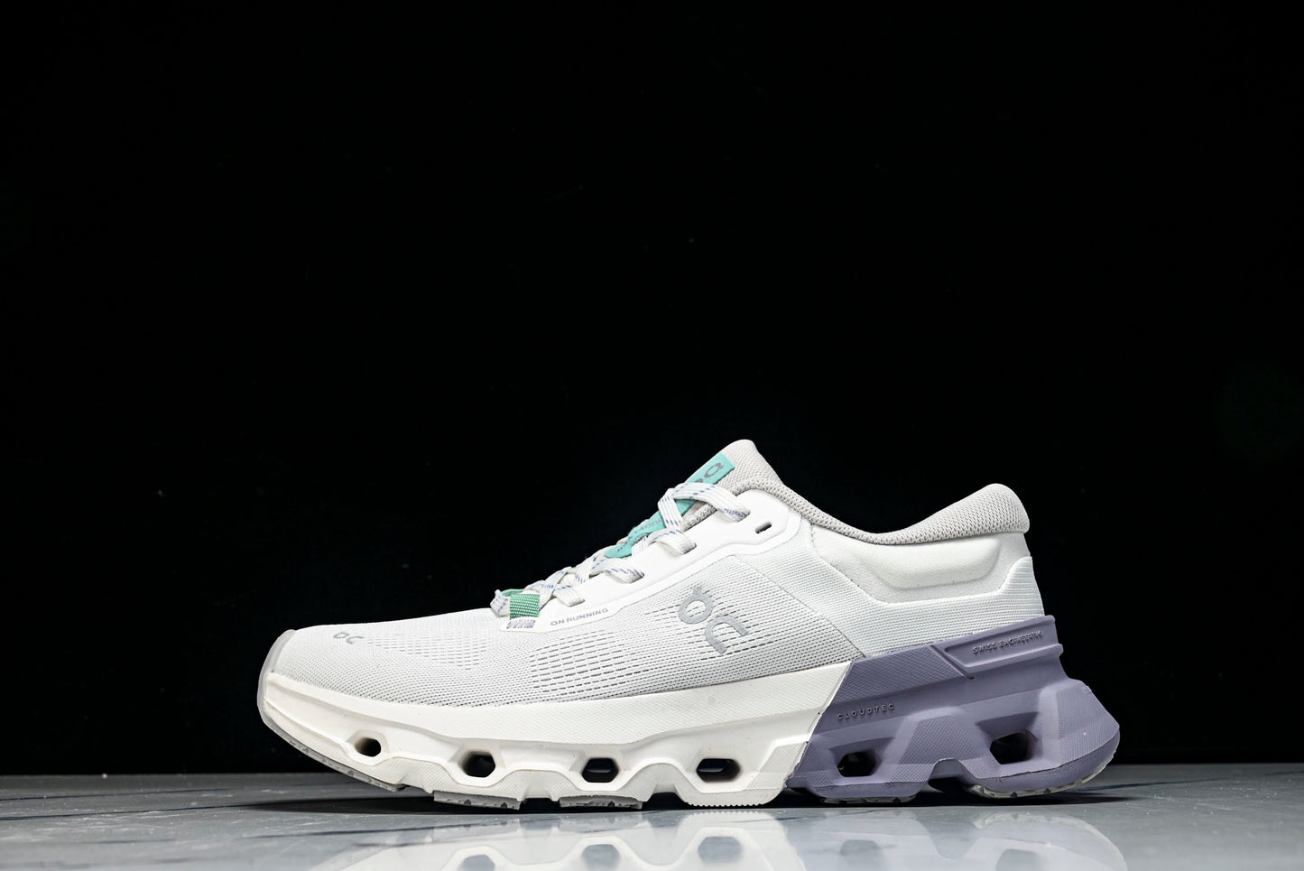 ON CLOUDFLAYER5 (Varios)