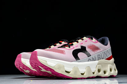 ON CLOUDMONSTER (Varios)