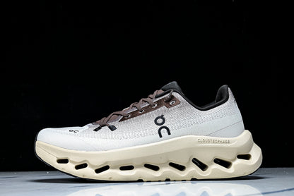 ON CLOUDTILT (Varios)