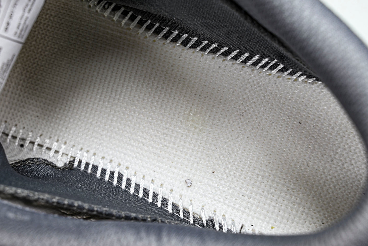 ON CLOUDMONSTER (Varios)