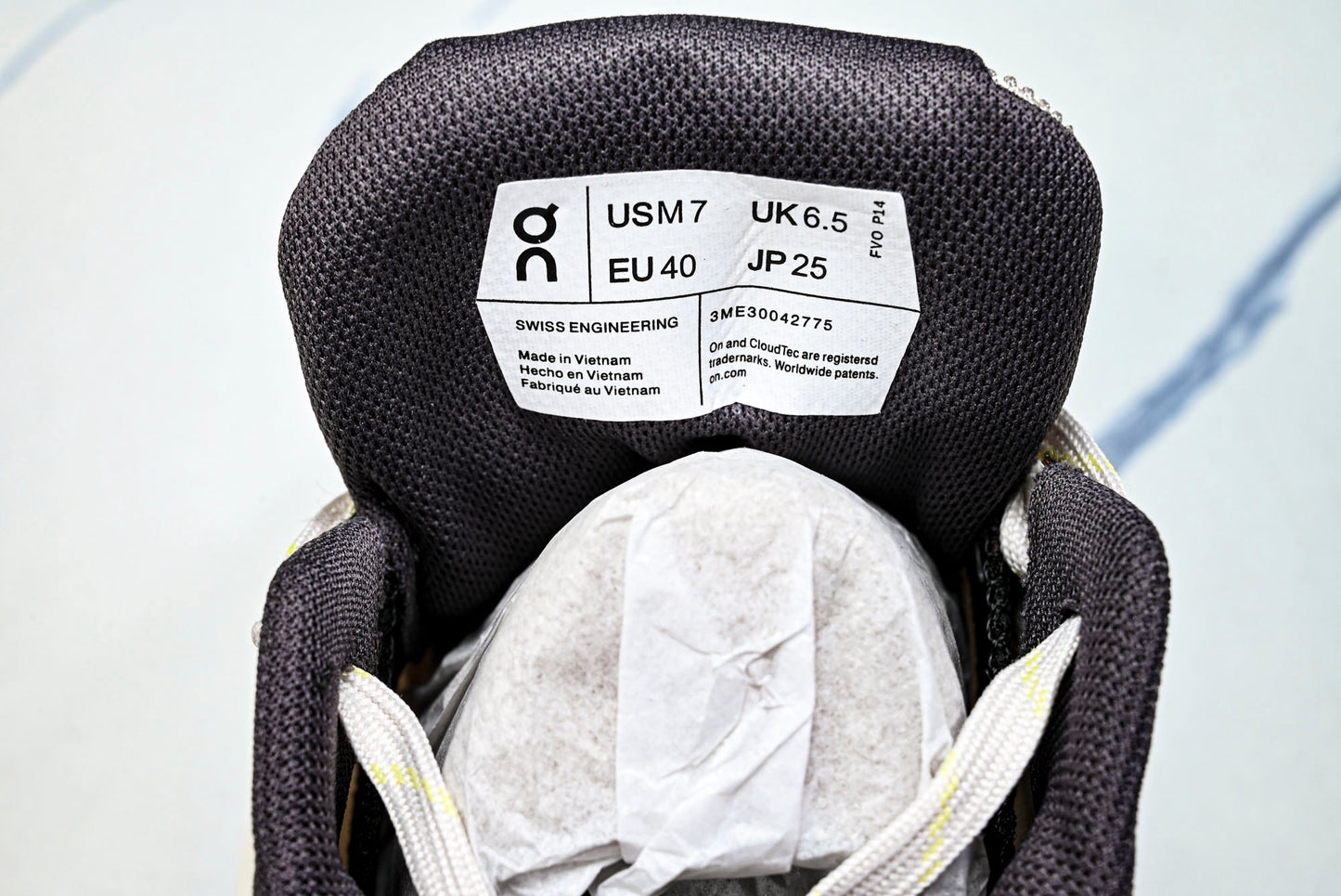 ON CLOUDFLAYER5 (Varios)