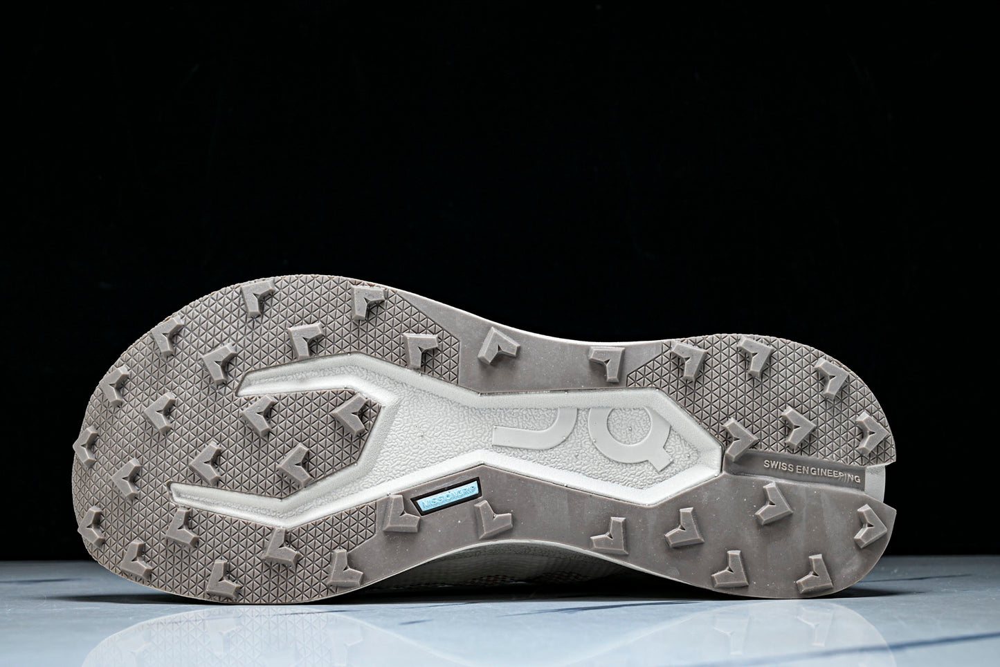 ON CLOUDMONSTER (Varios)